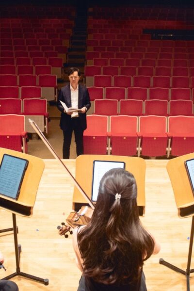 A Jornada Musical de Owens Huang pelos Primórdios da Colonização em Taiwan